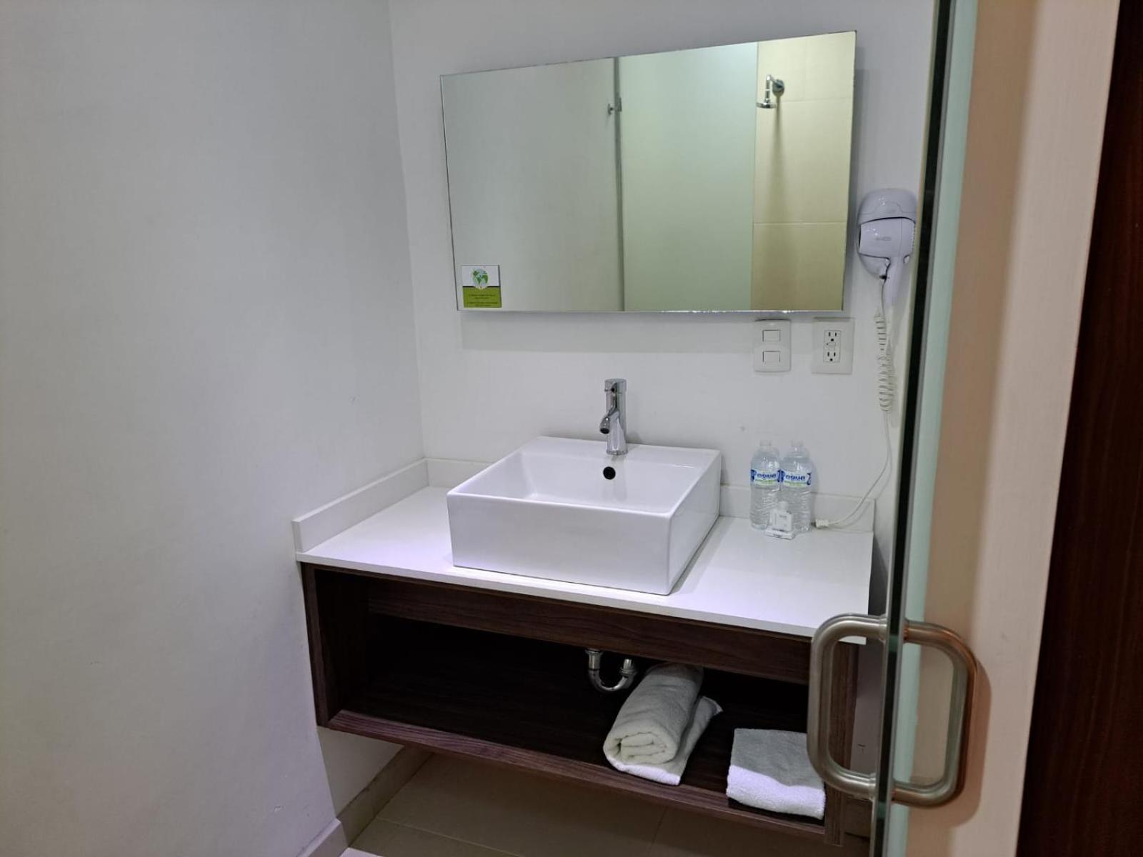 El Hotel Business Class - Zamora Centro Exteriér fotografie
